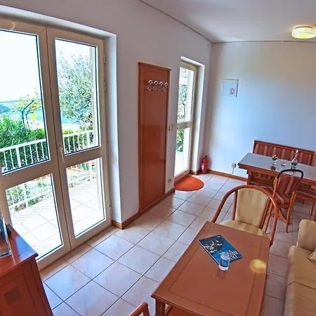 Apartament Sipa *