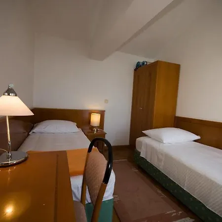 Apartament Sipa *